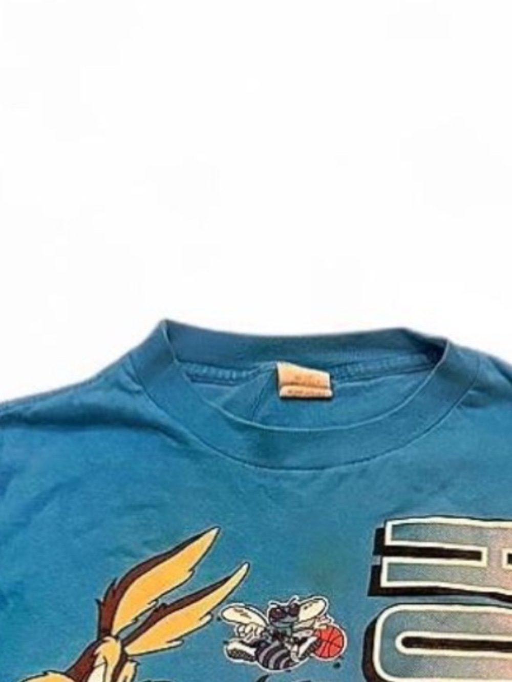 RARE Looney Tunes “Hornets” Basketball Graphic Tee, Size Large, Vintage Preowned - Picture 6 of 7